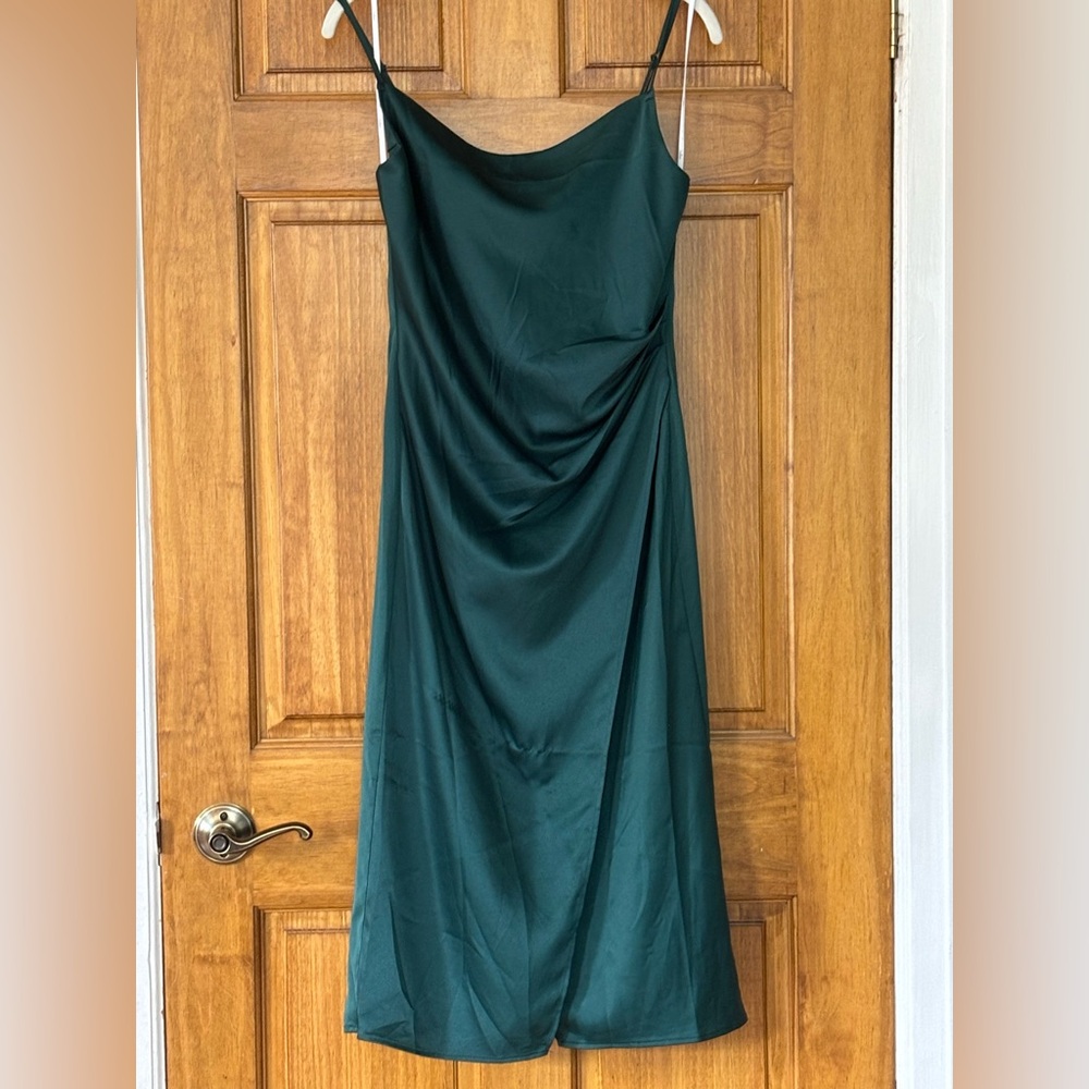 Lulu's Emerald Green Midi Dress